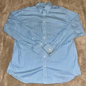 Kenneth Cole Reaction Long Sleeve Button Down Regular fit no iron shirt.